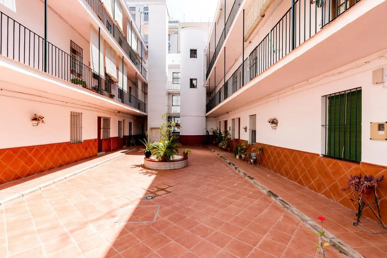 Holi-Rent Salado Apartment Seville Spain