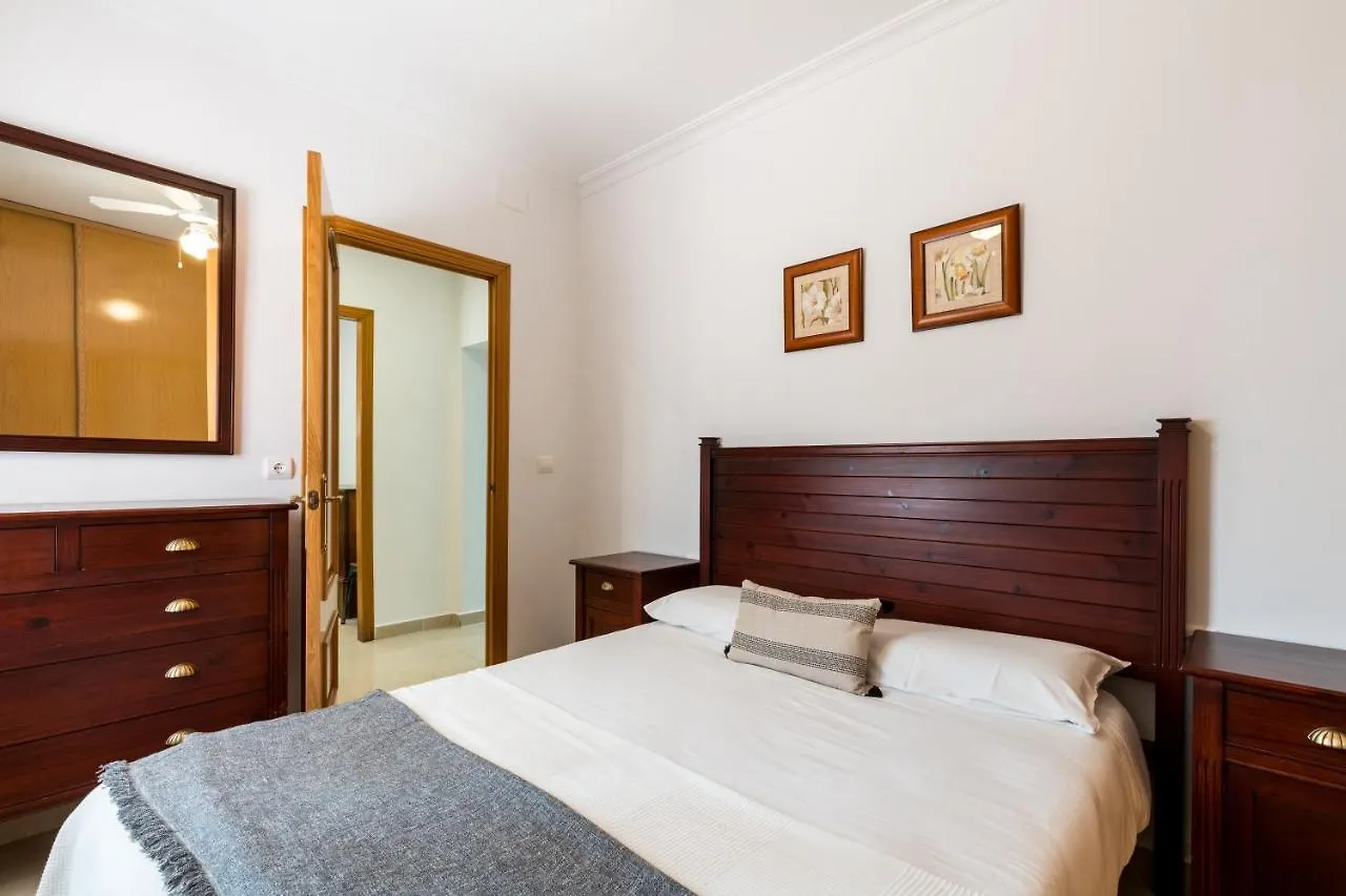 Holi-Rent Salado Apartment Seville