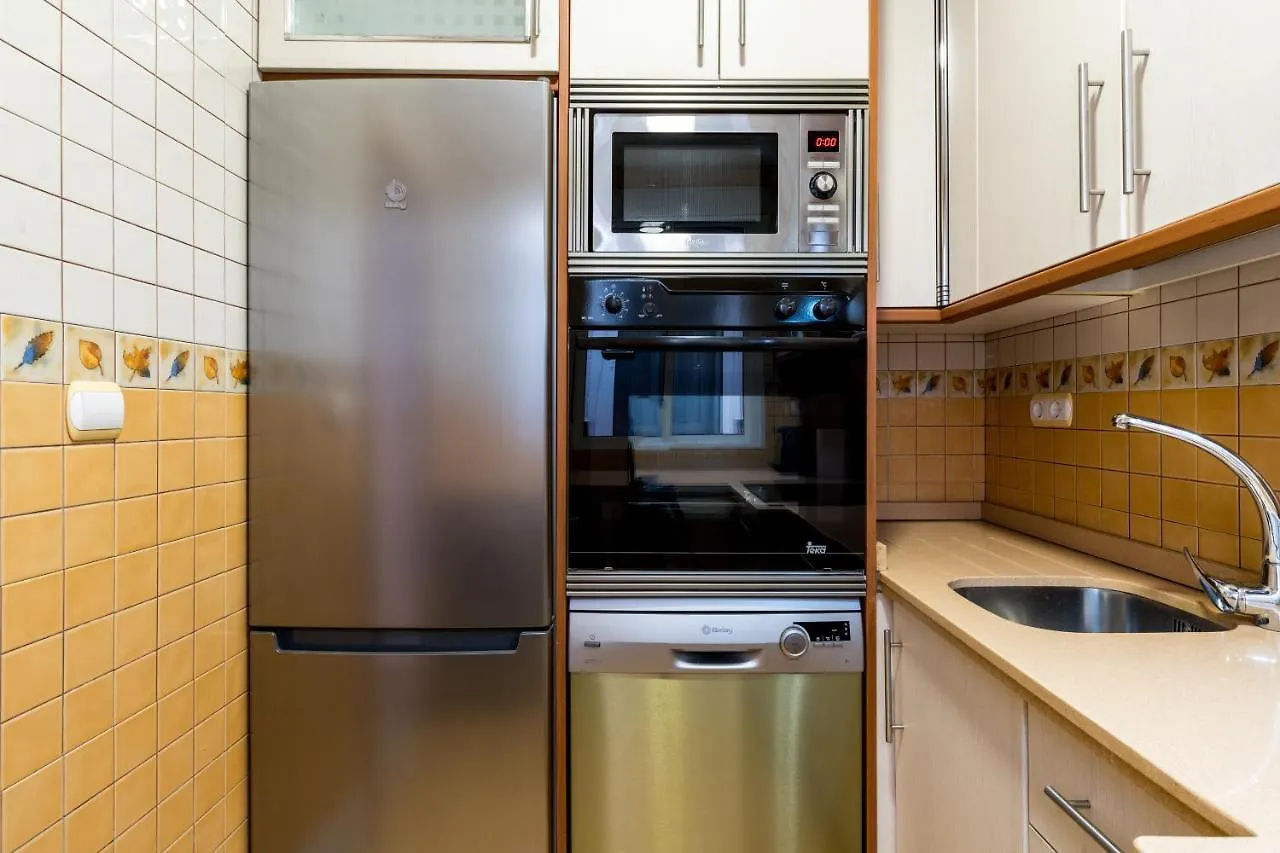Holi-Rent Salado Apartment Seville