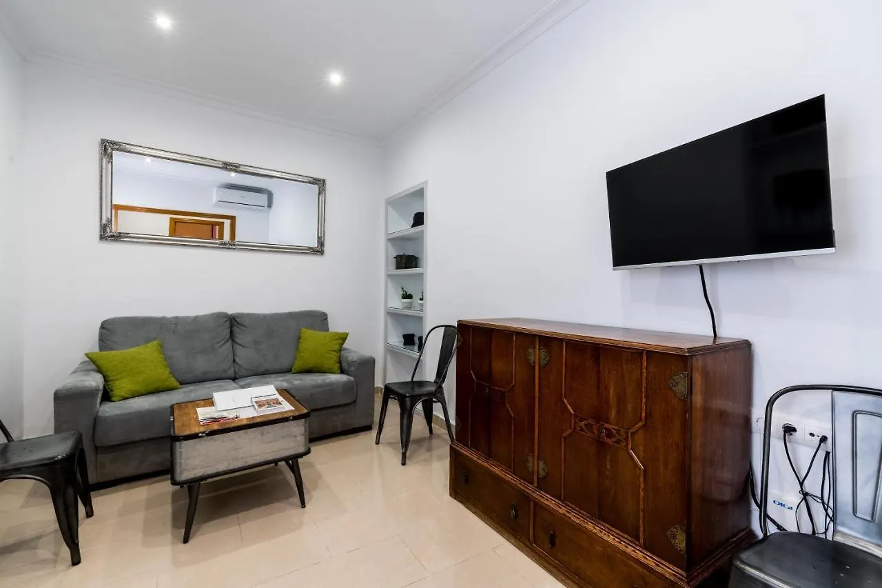 Holi-Rent Salado Apartment Seville 0*,