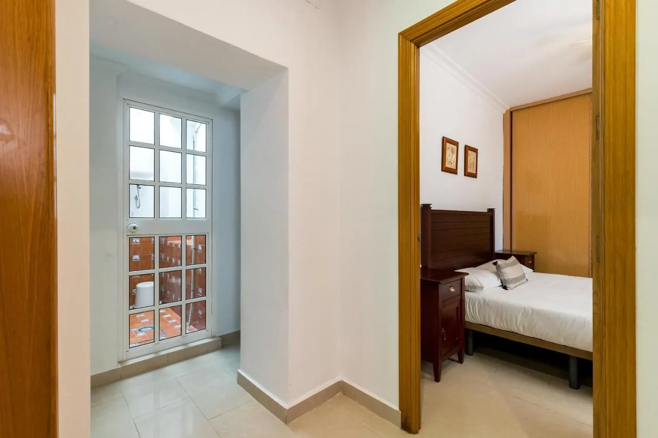 Holi-Rent Salado Apartment Seville