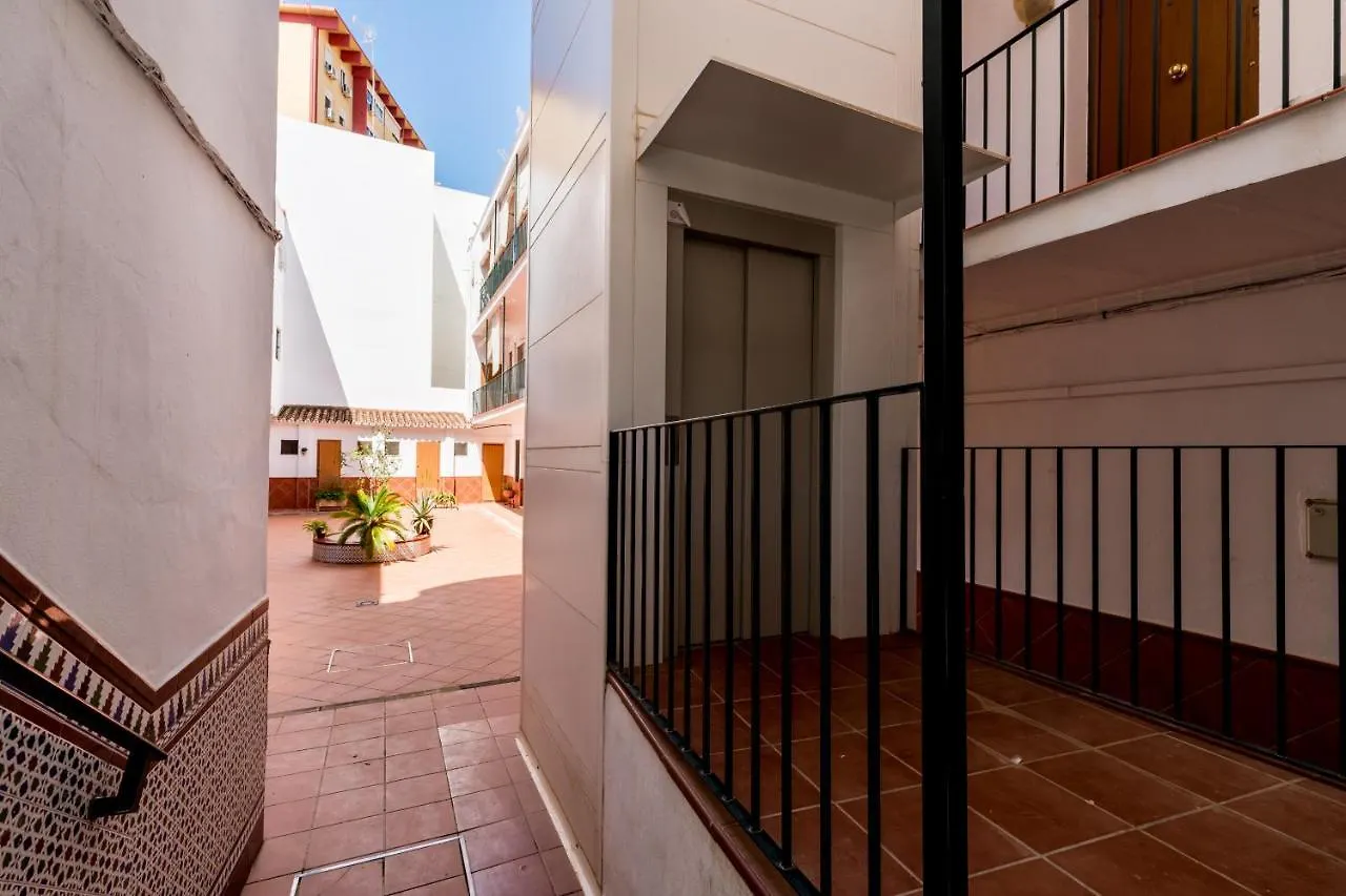 Holi-Rent Salado Apartment Seville 0*,  Spain