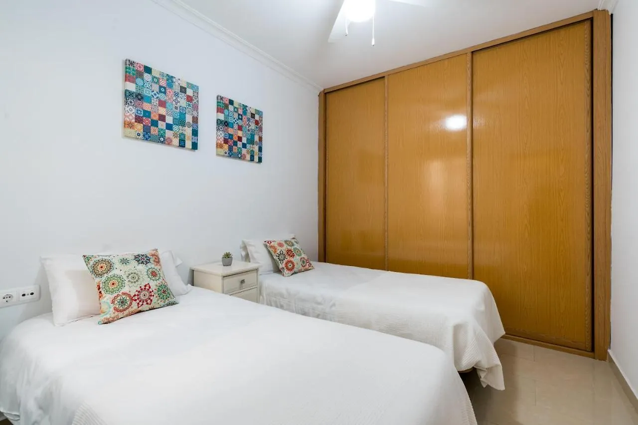 Holi-Rent Salado Apartment Seville