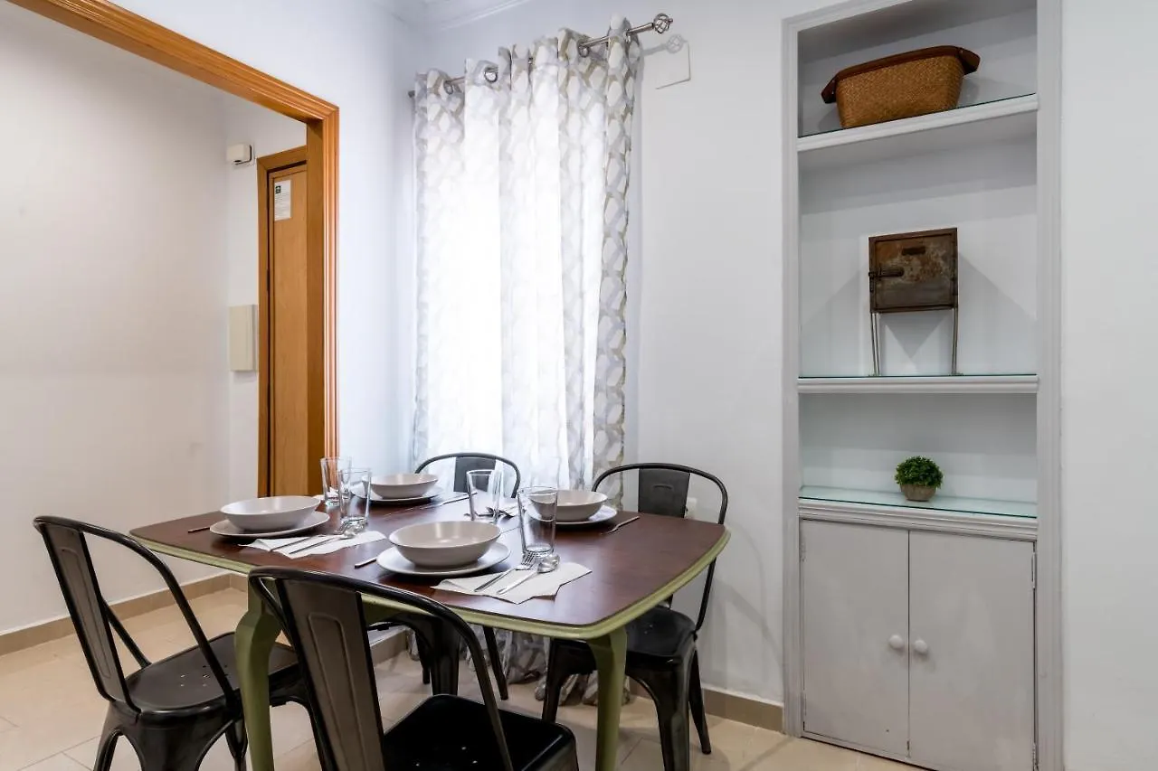 Holi-Rent Salado Apartment Seville Spain