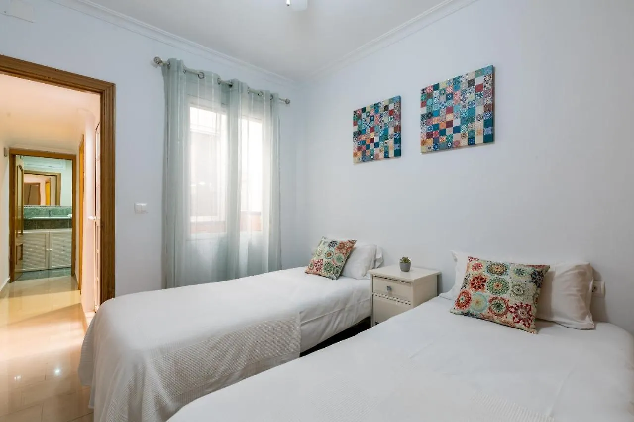 Holi-Rent Salado Apartment Seville 0*,